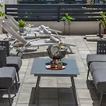 Luxury Smile-sea View Apartment *
