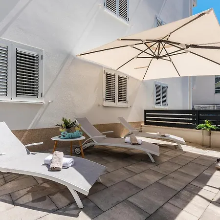 Luxury Smile-sea View Apartamento *