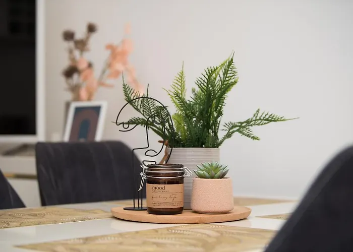 Luxury Smile-sea View Apartment *