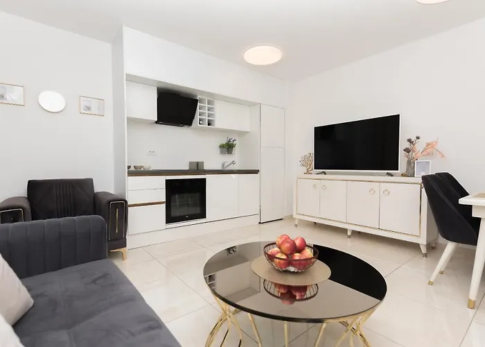 Luxury Smile-sea View Apartament